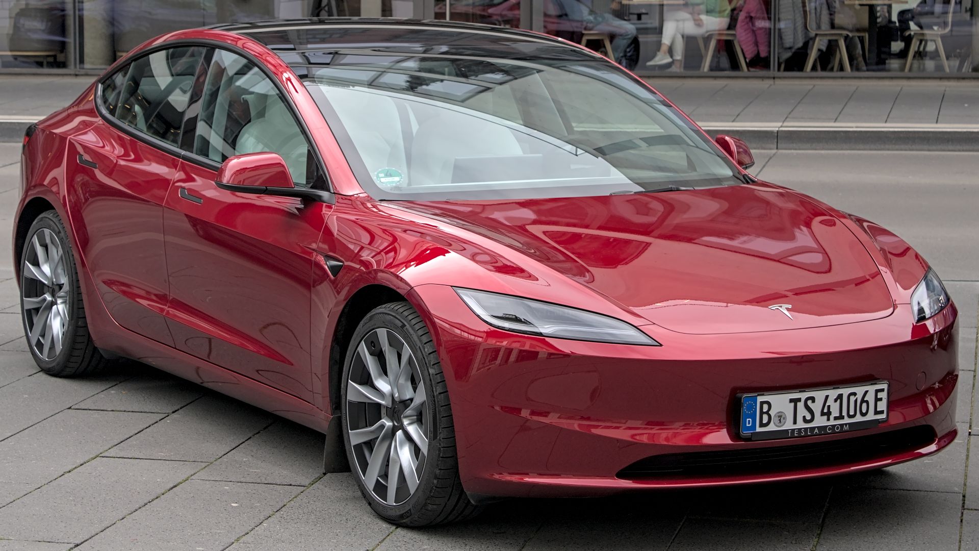 File:Tesla Model 3 (2023) Autofrühling Ulm IMG 9282.jpg