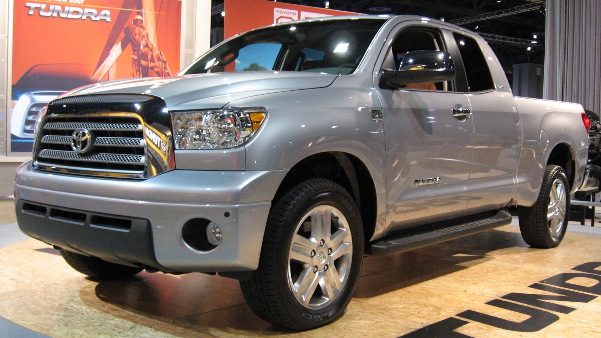 File:2007-Toyota-Tundra-DC-1.jpg