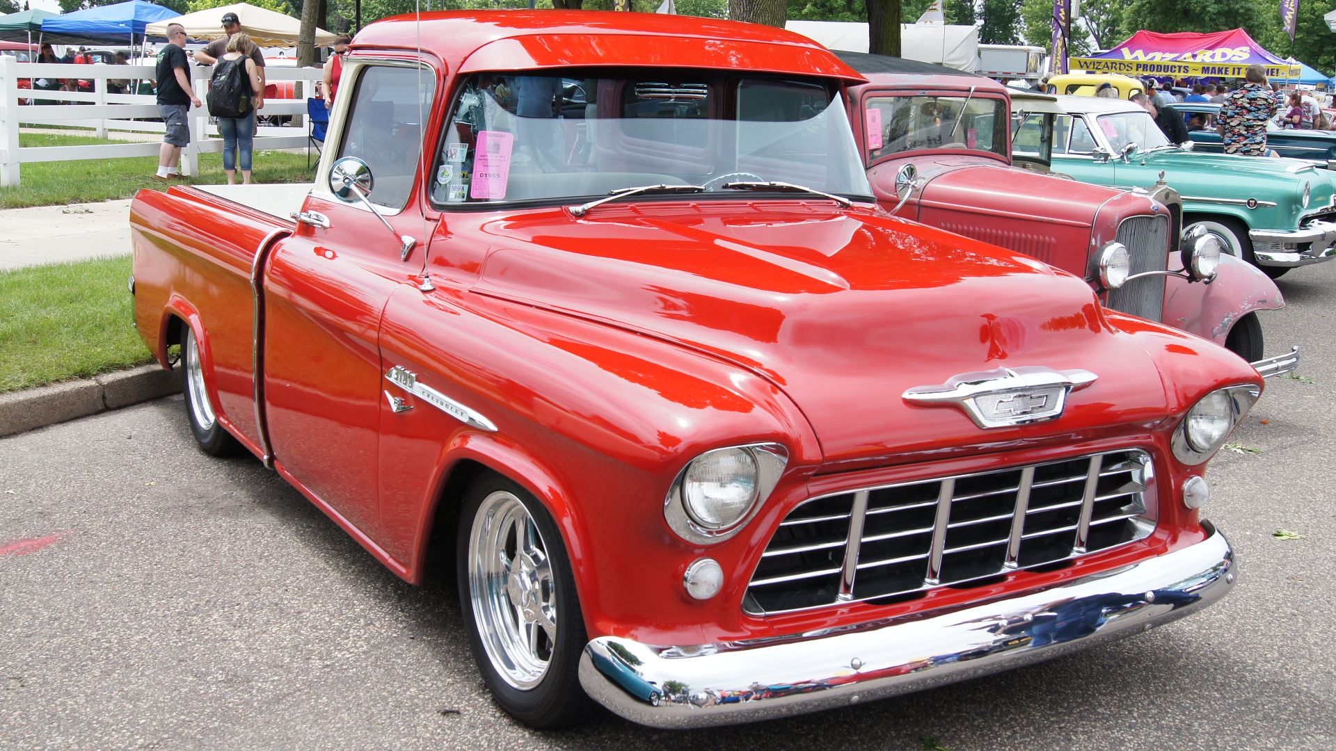 File:55 Chevrolet Cameo Carrier (front).jpg