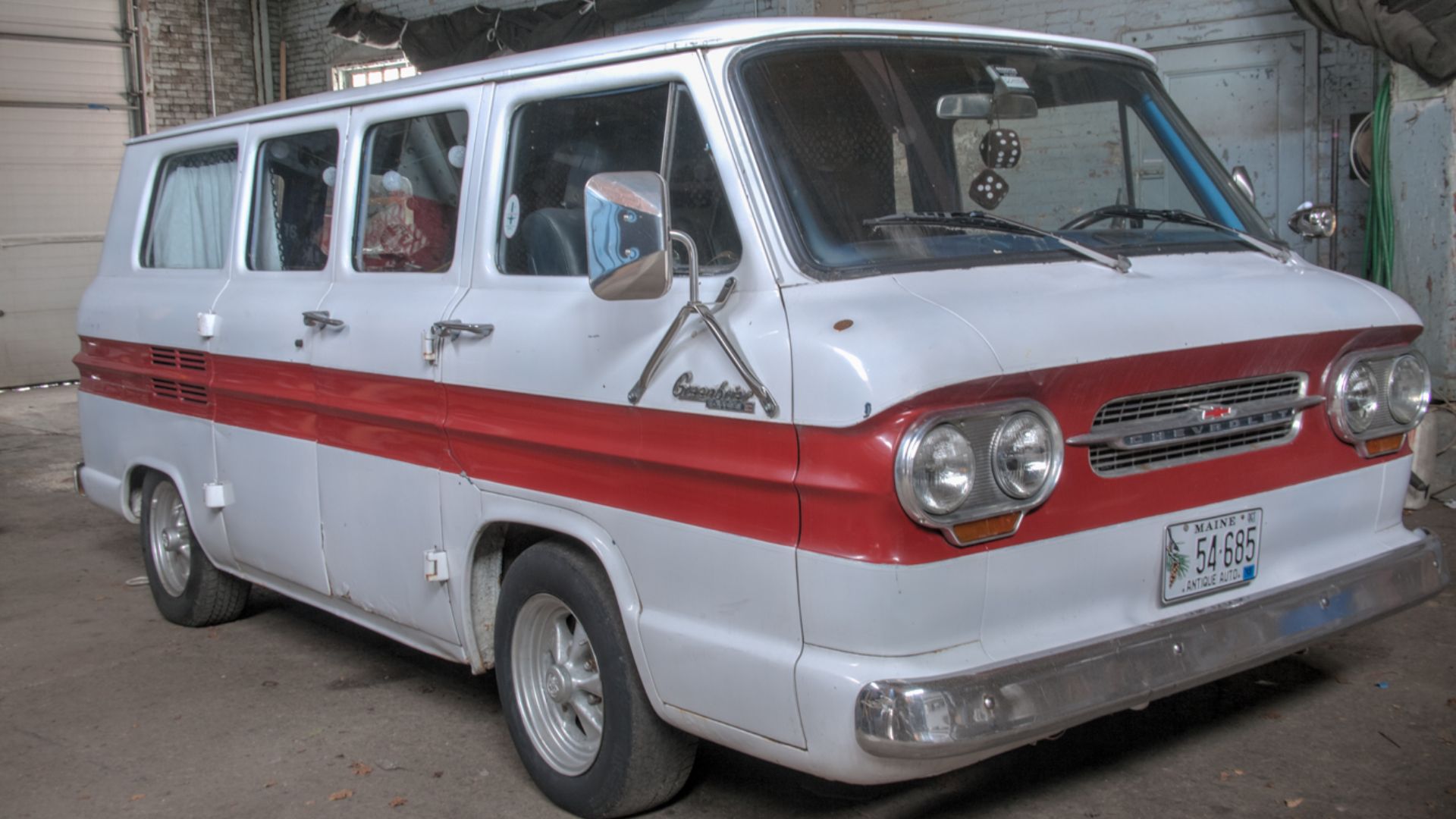 File:Chevrolet Greenbriar Sportswagon (15827913380).jpg