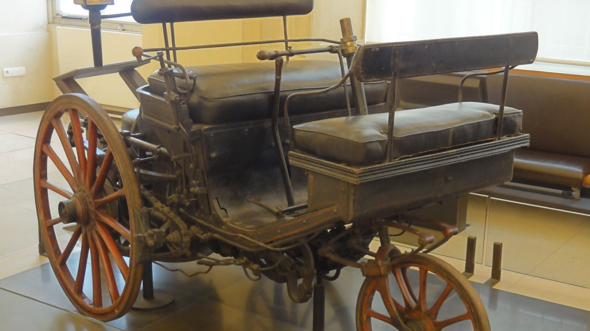 File:Paris (75), musée des Arts et métiers, tricycle à vapeur de Léon Serpollet 1.jpg