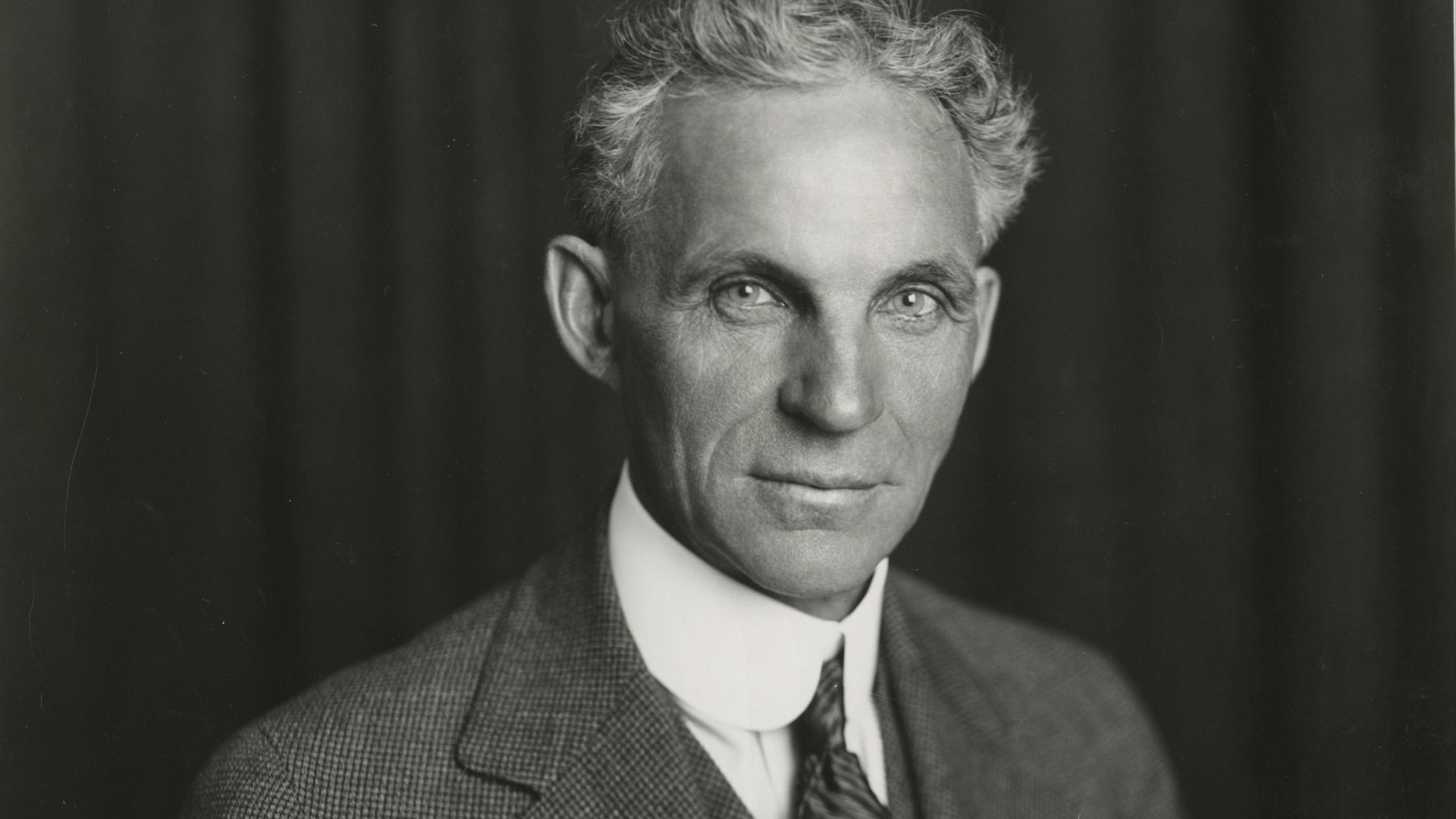 File:Henry Ford portrait 1915 original (cropped).png