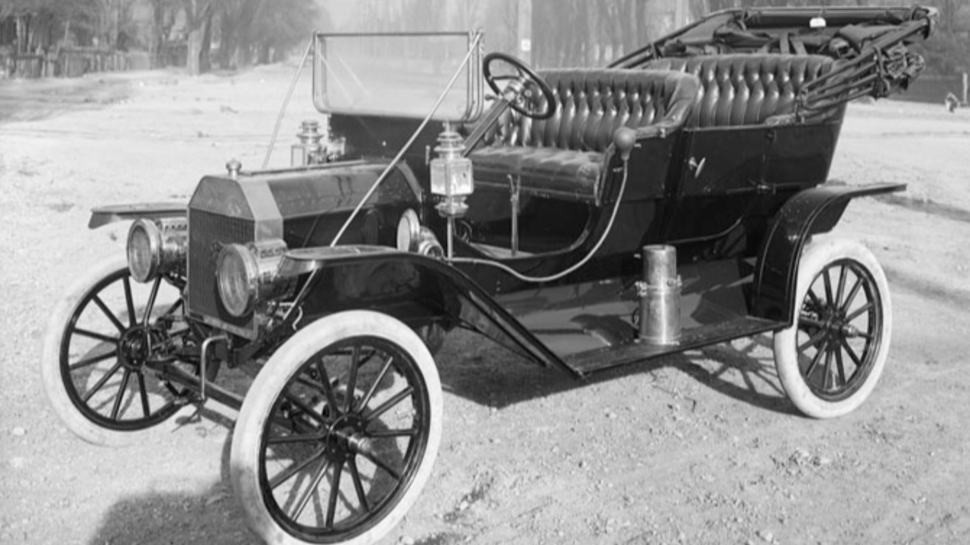 File:1910Ford-T.jpg