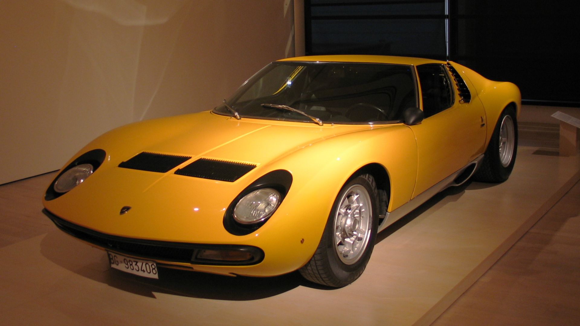 File:1966 Lamborghini Miura P400 (4445525383).jpg