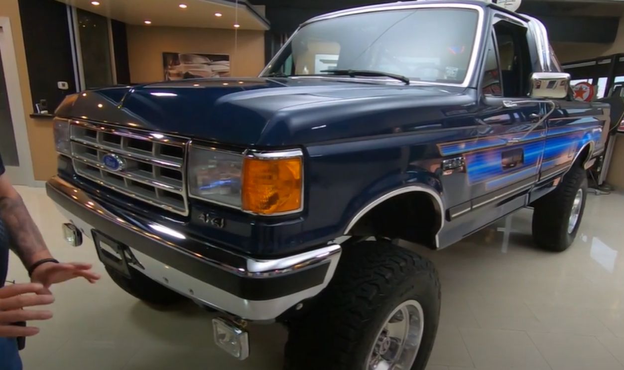 1987 Ford F-250 Bigfoot Cruiser