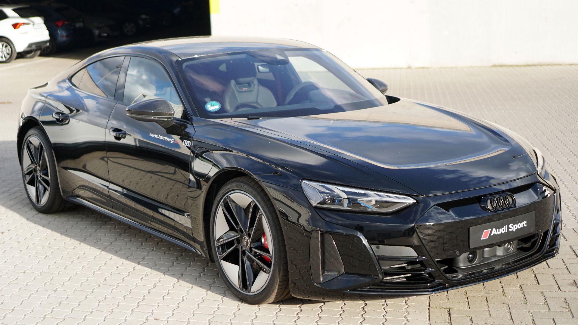 File:Audi RS e-tron GT 2021-2.jpg