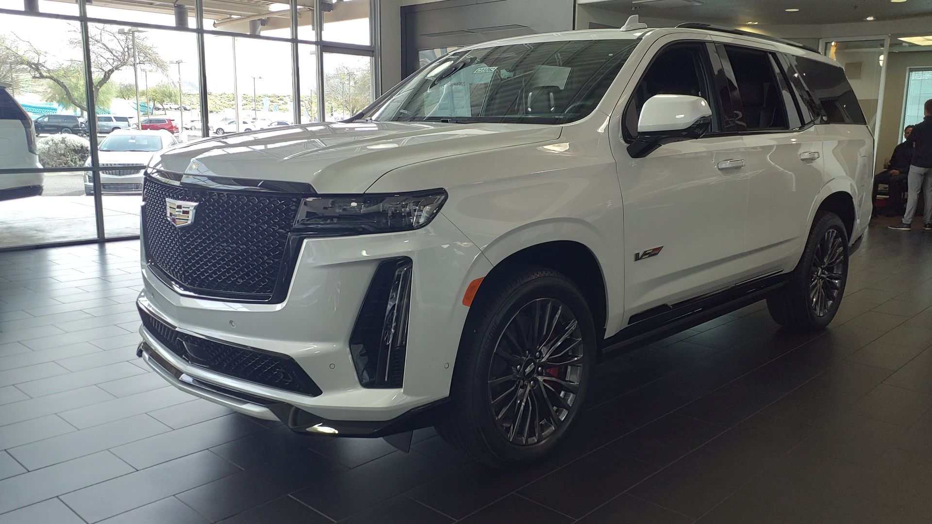 File:23 Cadillac Escalade-V Base (2).jpg