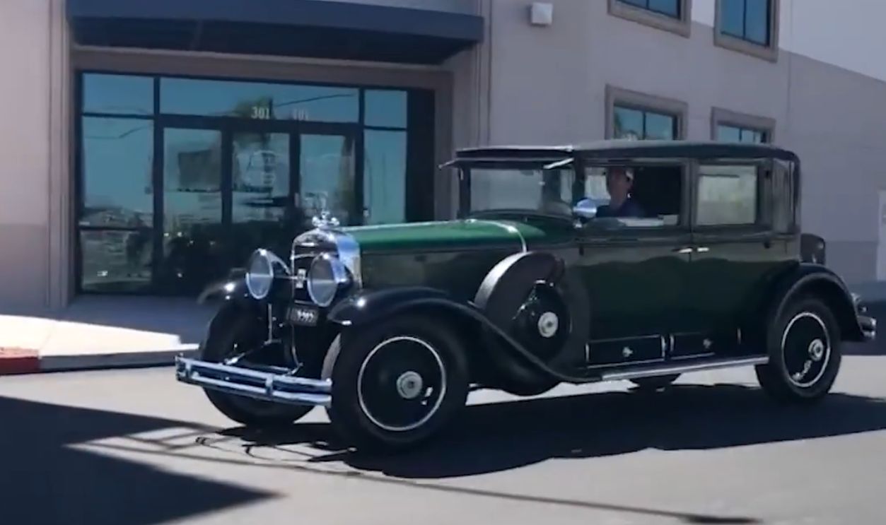 1928 Cadillac V8 Town Sedan