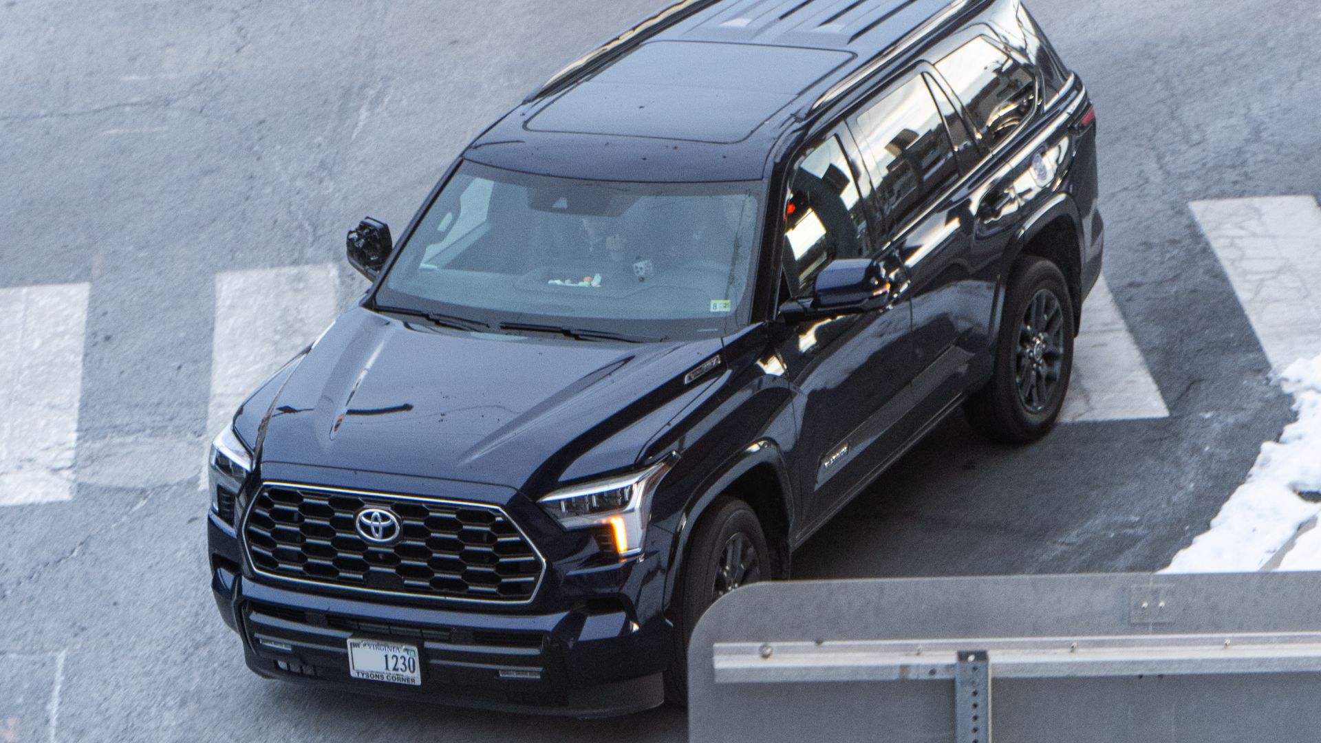 File:Toyota Sequoia (XK80) Washington DC Metro Area, USA.jpg