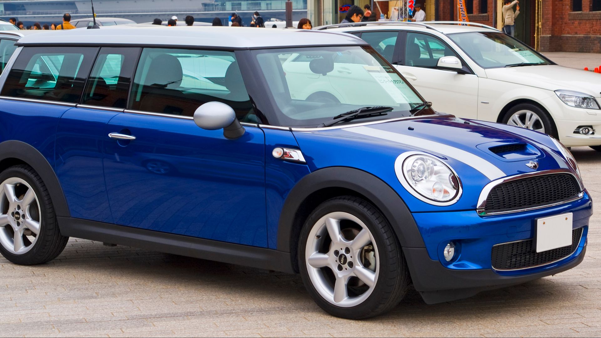 File:MINI Cooper S Clubman 01.JPG