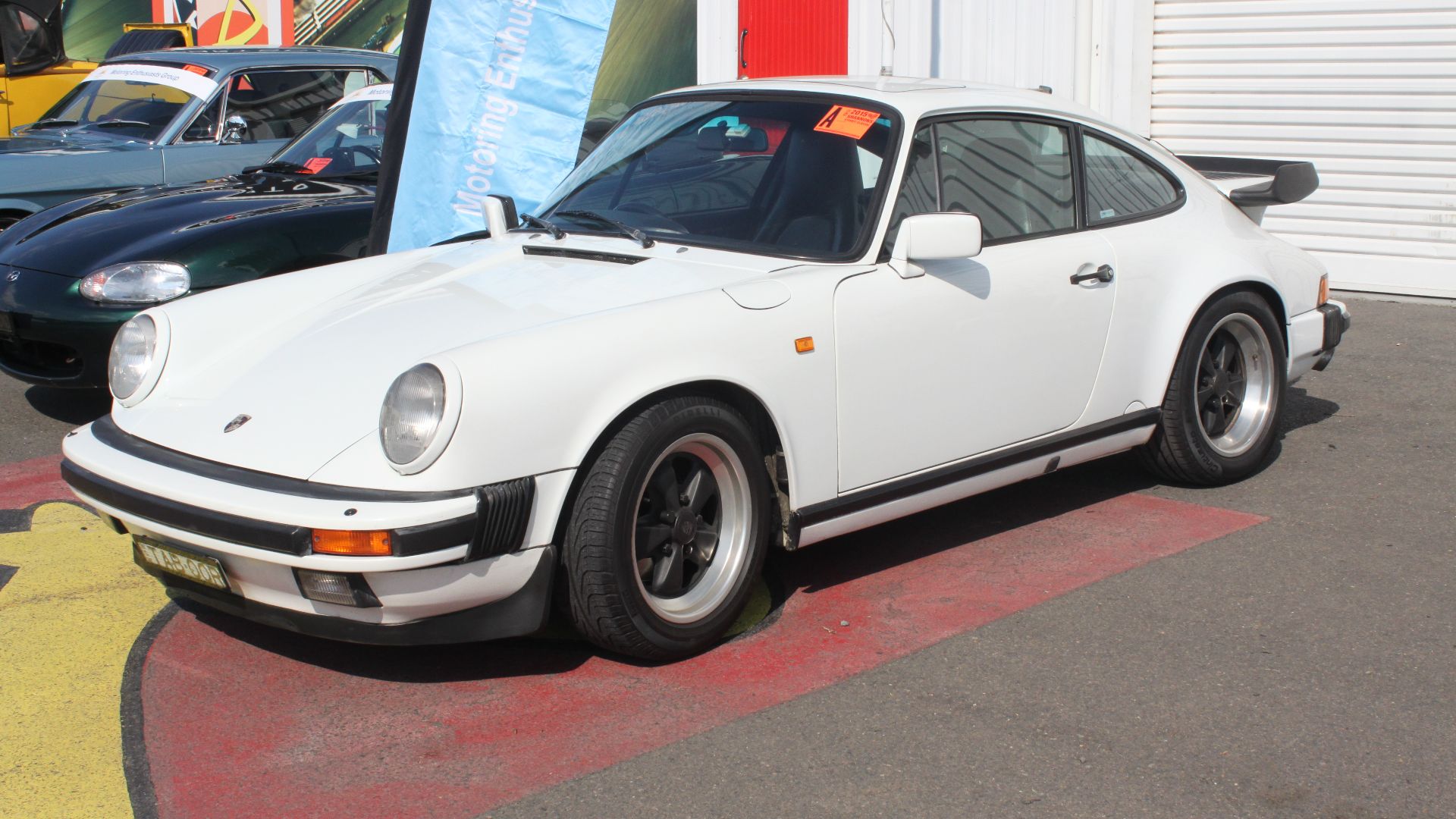 File:1988 Porsche 911 Carrera coupe (21461889476).jpg