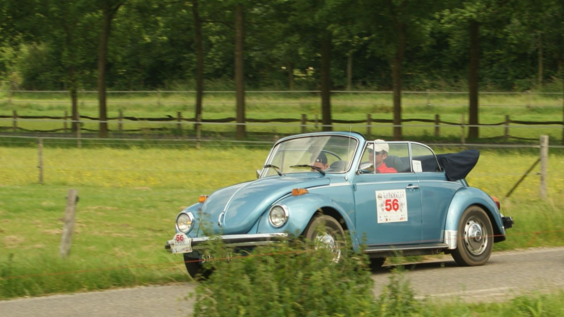 File:1977 Volkswagen Beetle Convertible (8878838578).jpg