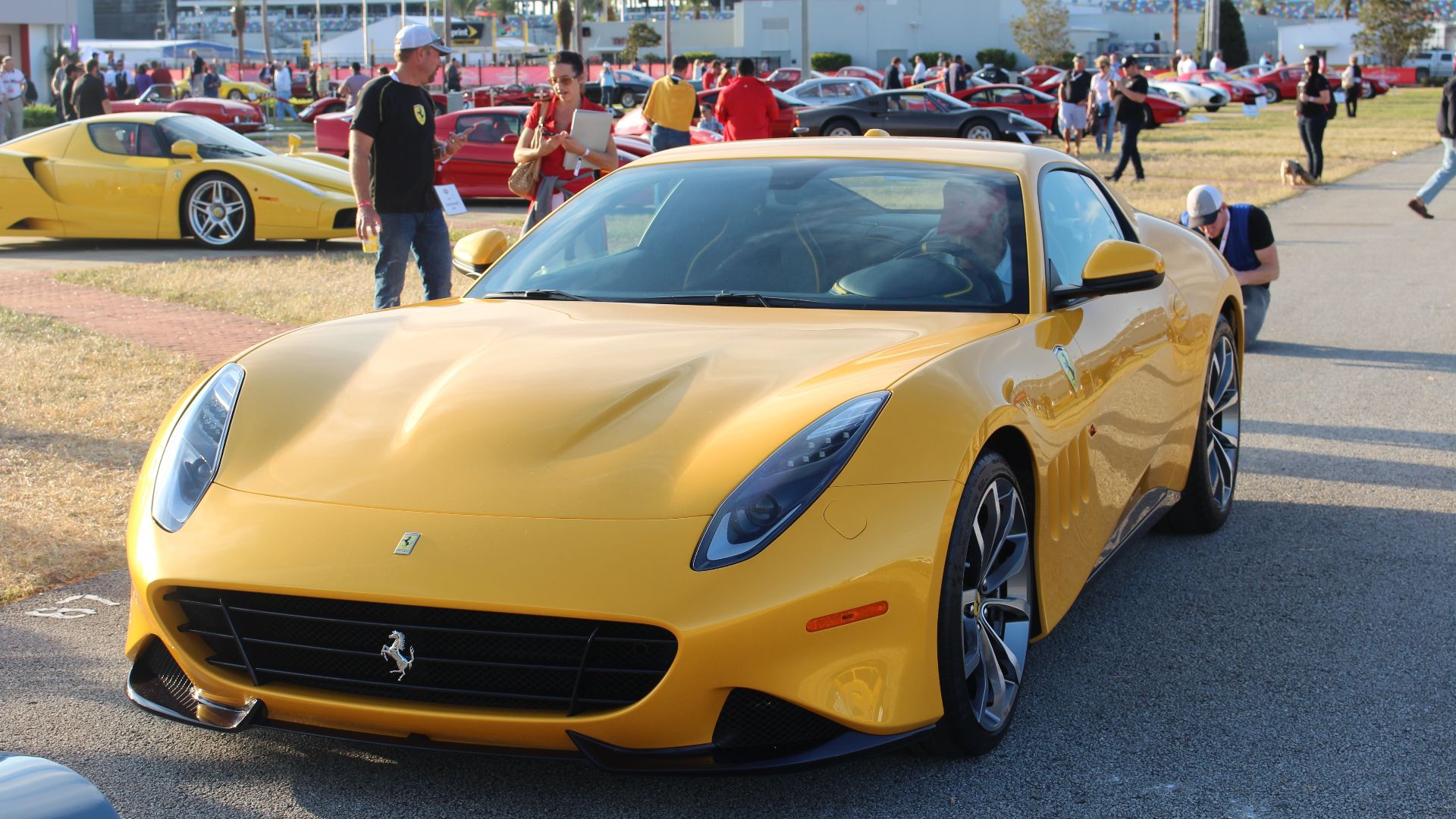 File:Ferrari SP275 RW Competizione.jpg