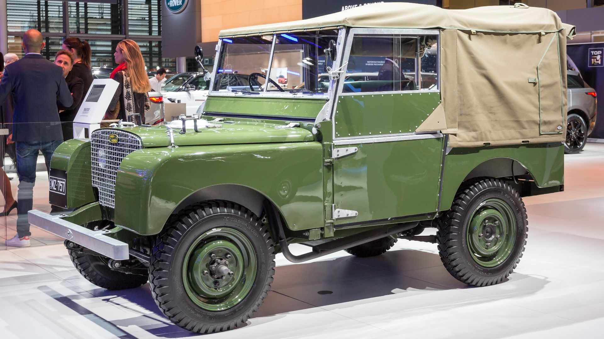 File:Land Rover, Paris Motor Show 2018, Paris (1Y7A1385).jpg