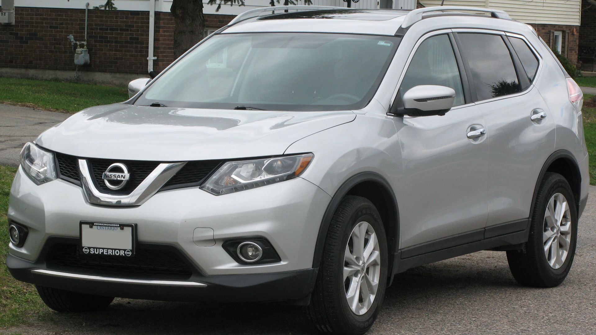 File:2016 Nissan Rogue, Front Left.jpg
