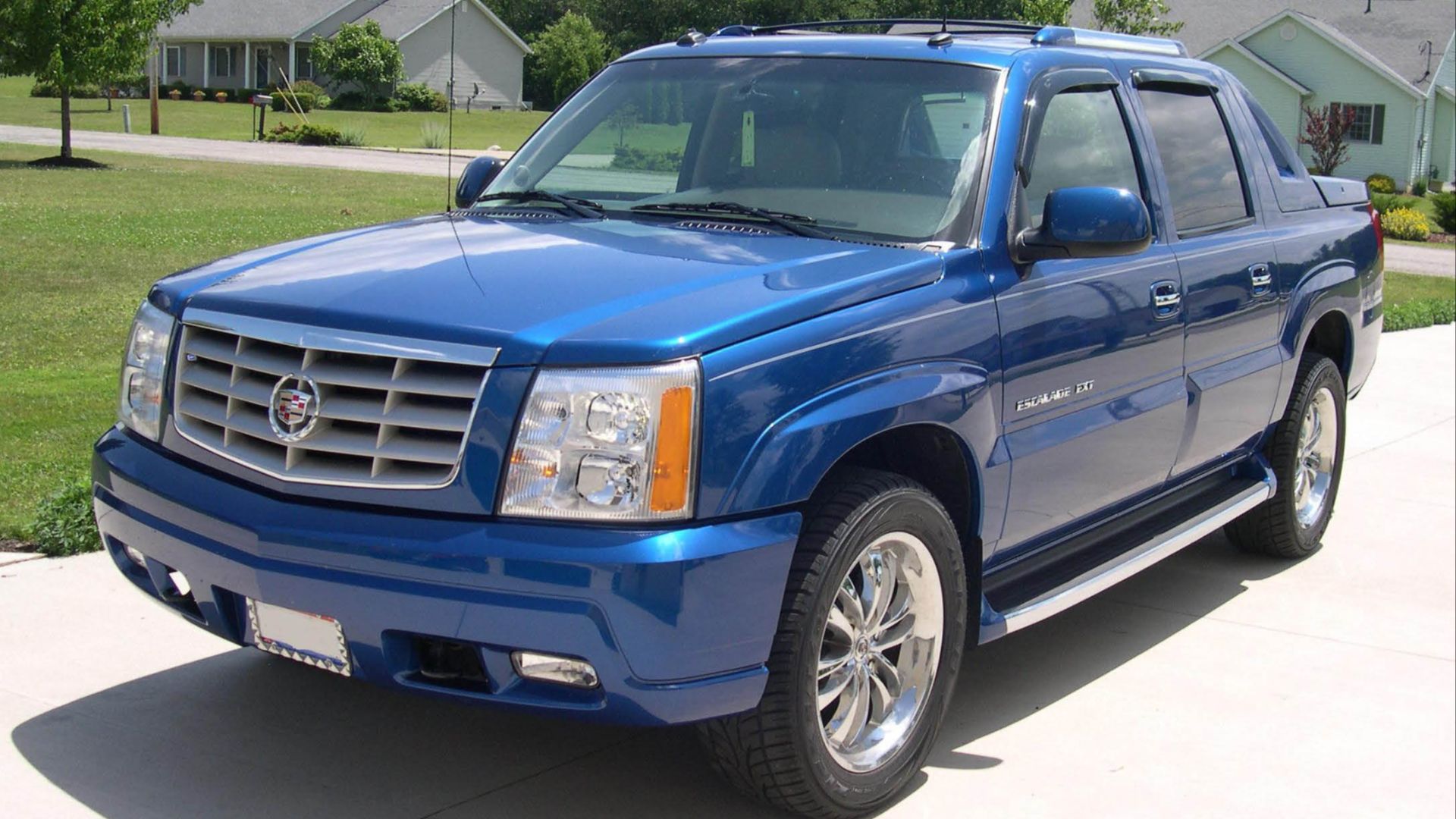 File:2003 Cadillac Escalade EXT.JPG