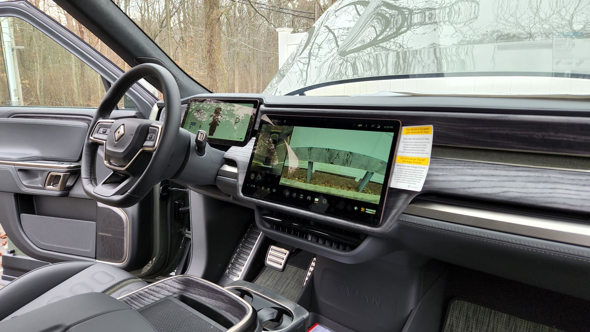 File:Rivian R1T - 2nd Row 04.png