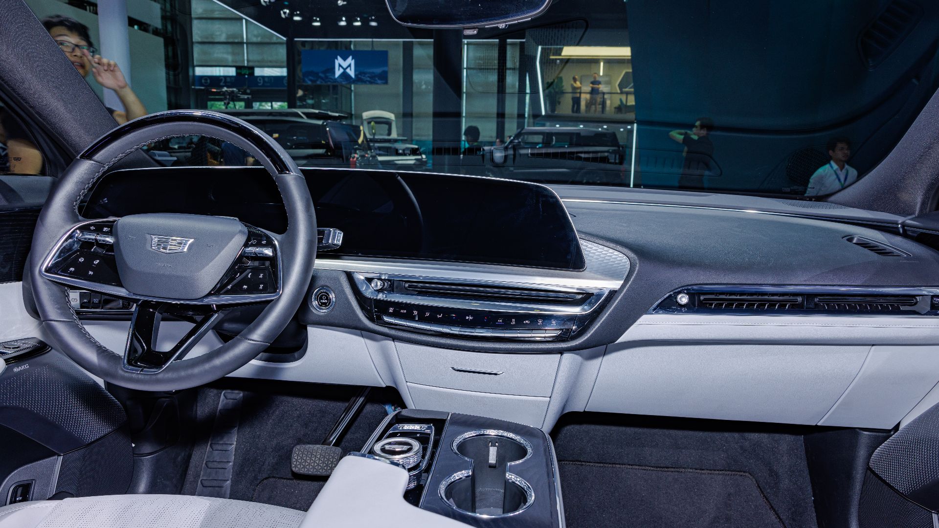 File:CADILLAC LYRIQ CHINA VERSION INTERIOR (2).jpg