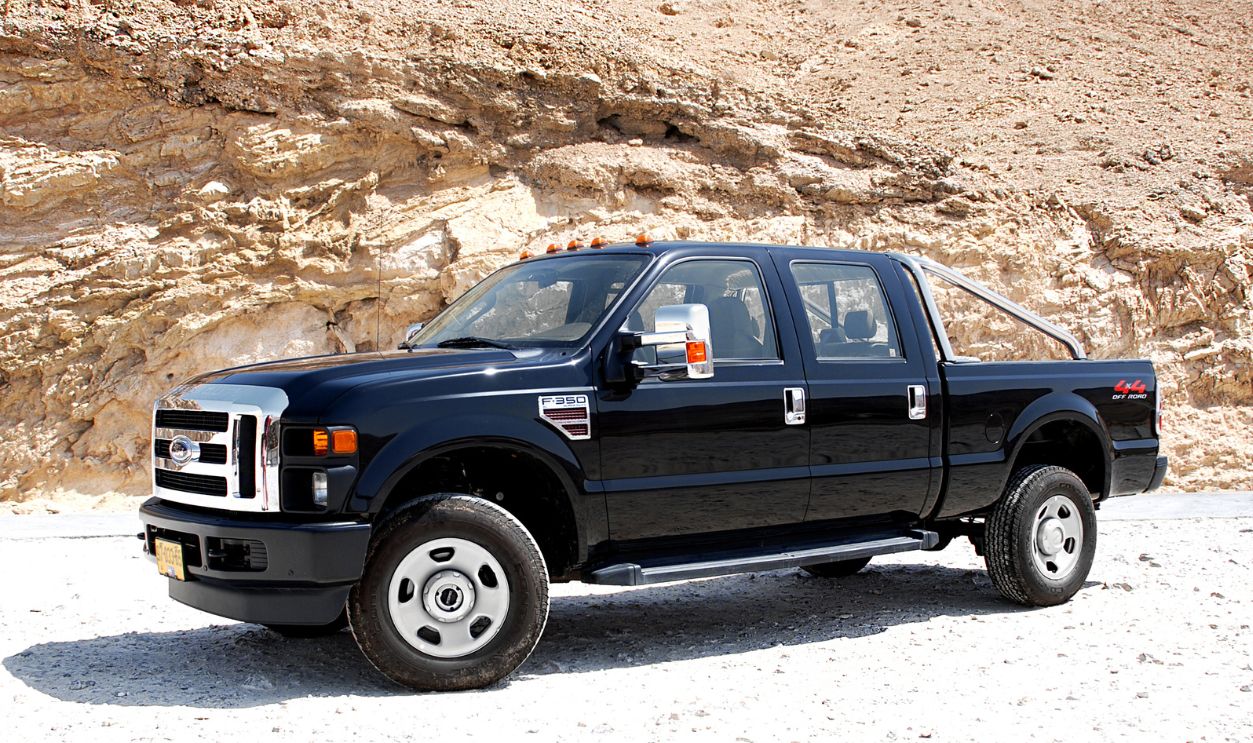 Ford F-350 Super Duty in Negev Desert, August 5, 2016.