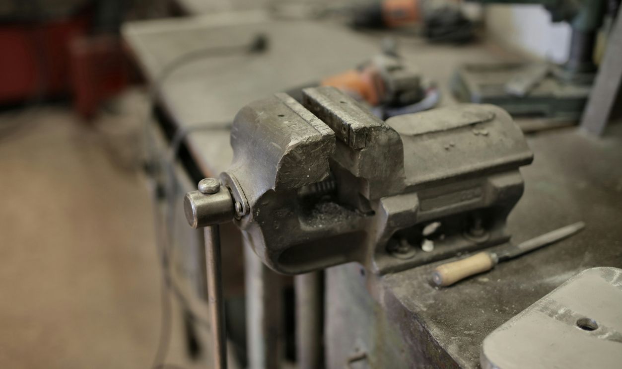 Workbench With A Vise-Grip