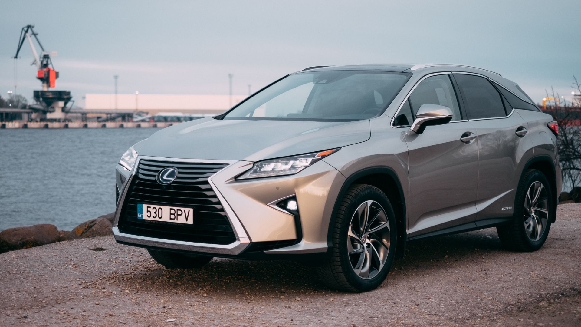 File:Lexus RX450h 2016 (AL20).jpg