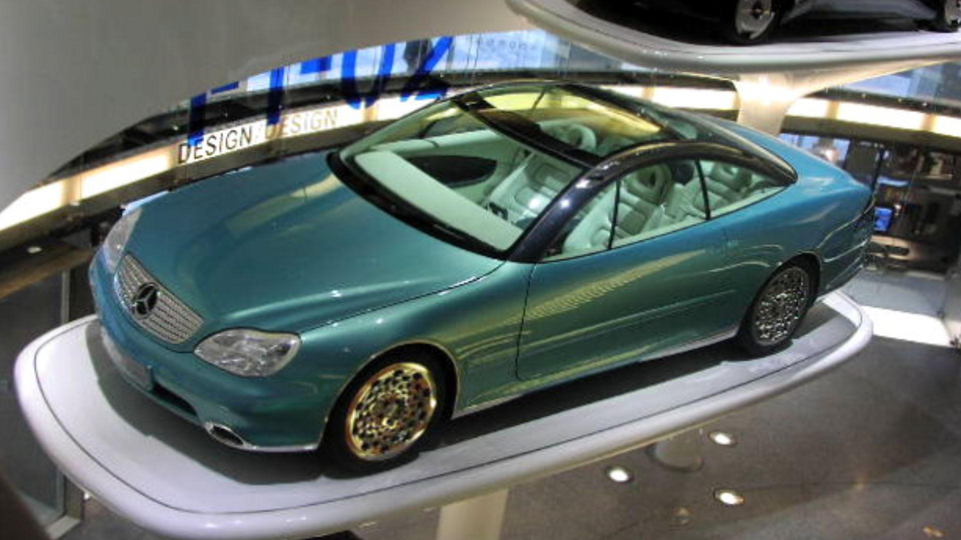 File:MHV MB F200 Imagination 01.jpg