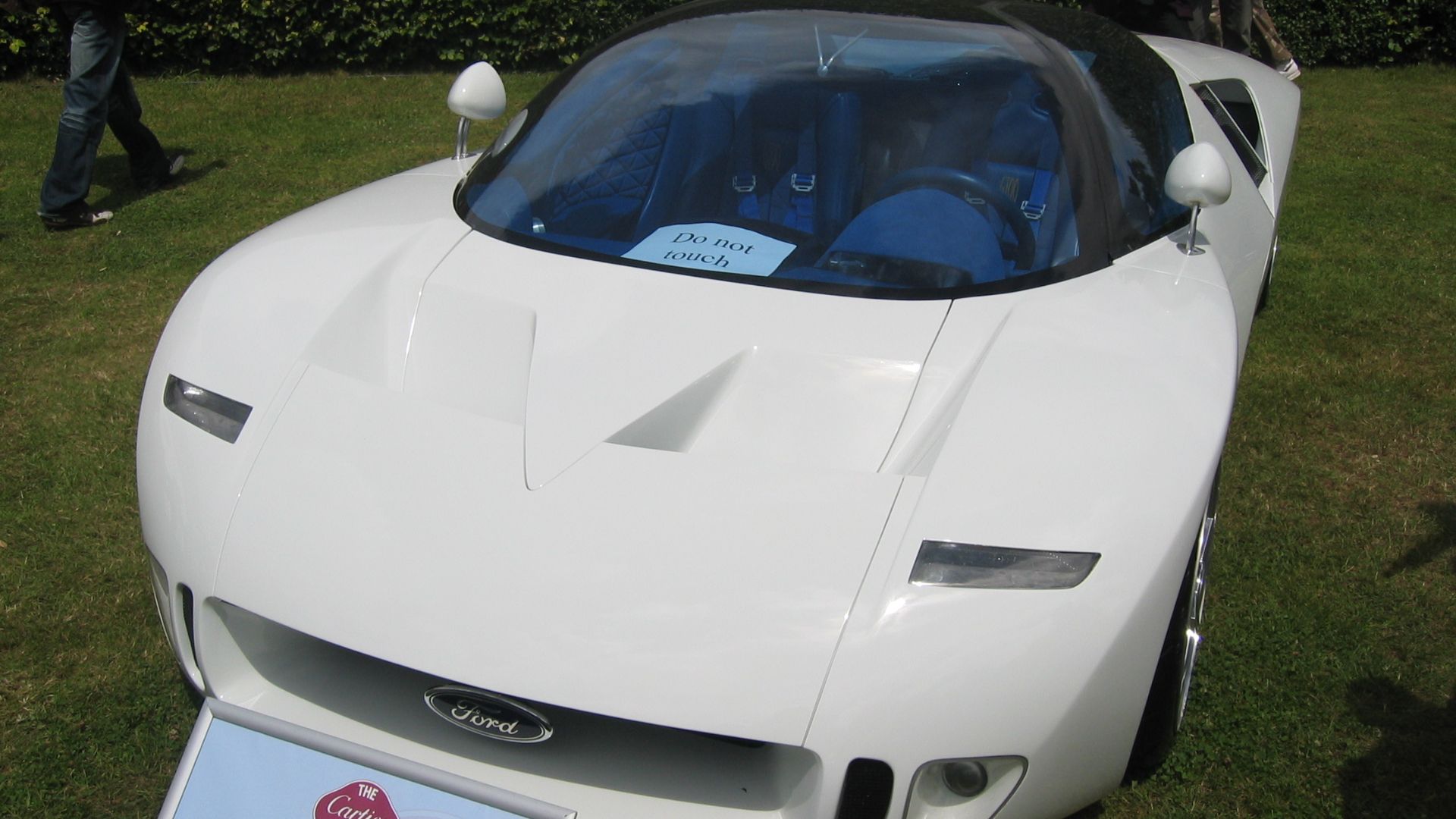 File:Ford GT90 Front.jpg