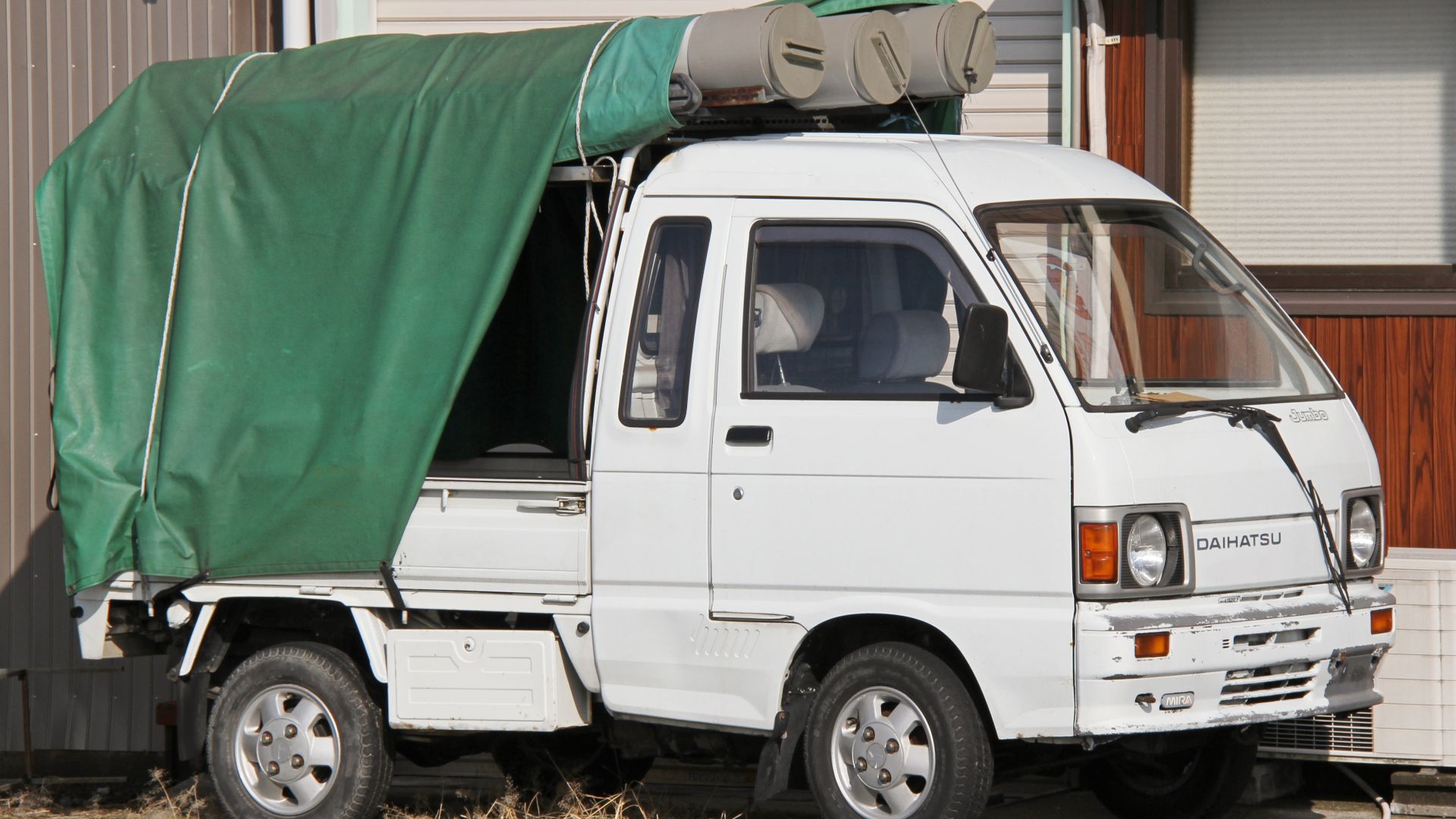 File:1986-1990 Daihatsu Hijet Jumbo.jpg