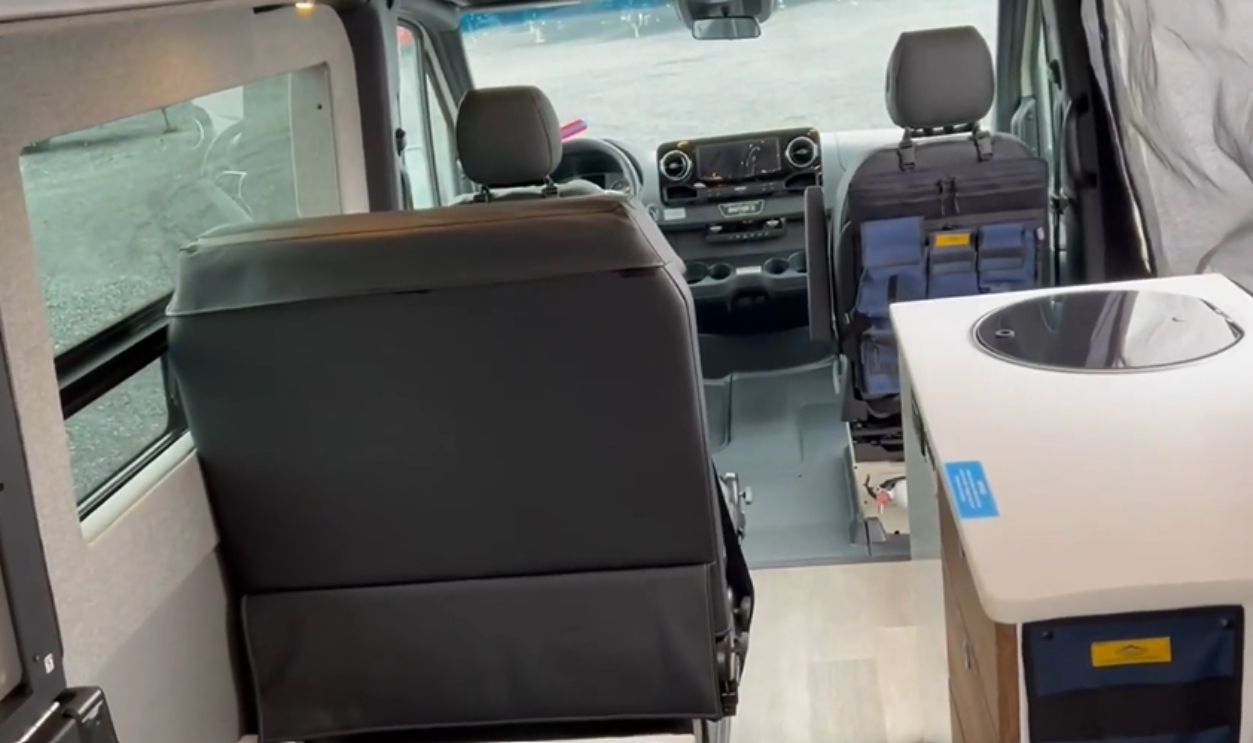 2022 Storyteller Overland Beast Model