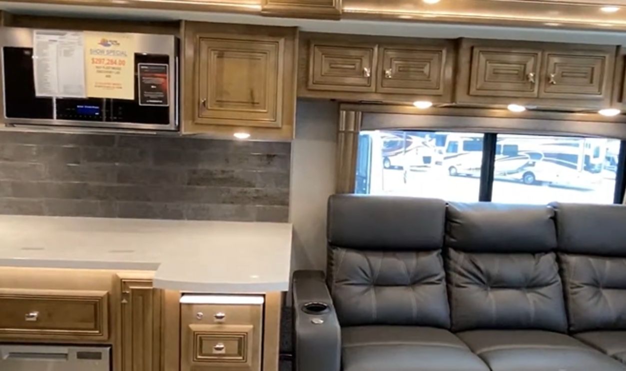 Fleetwood Discovery LXE