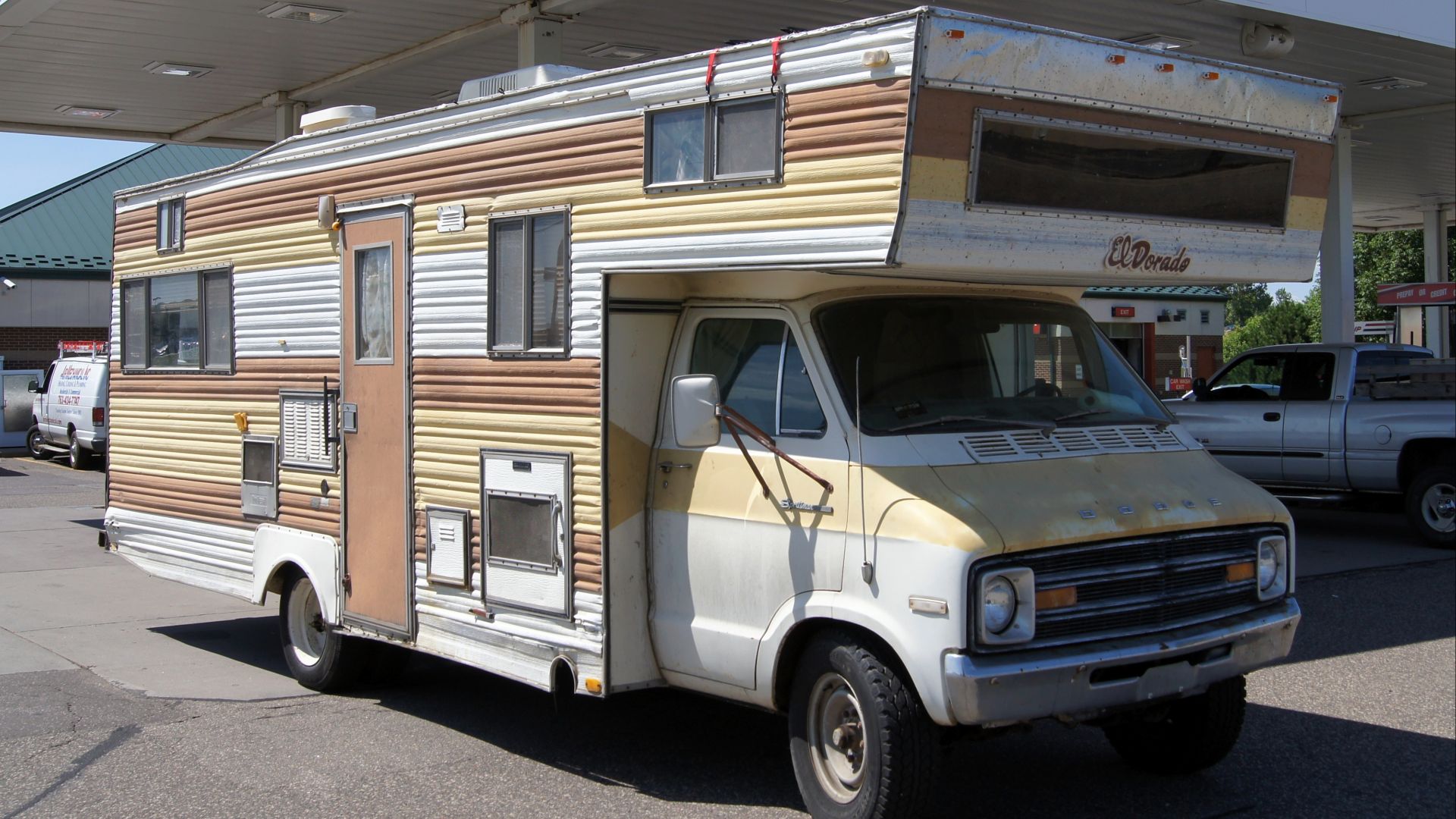 File:75 El Dorado RV with Dodge Tradesman Chassis & Cab (9340816889).jpg