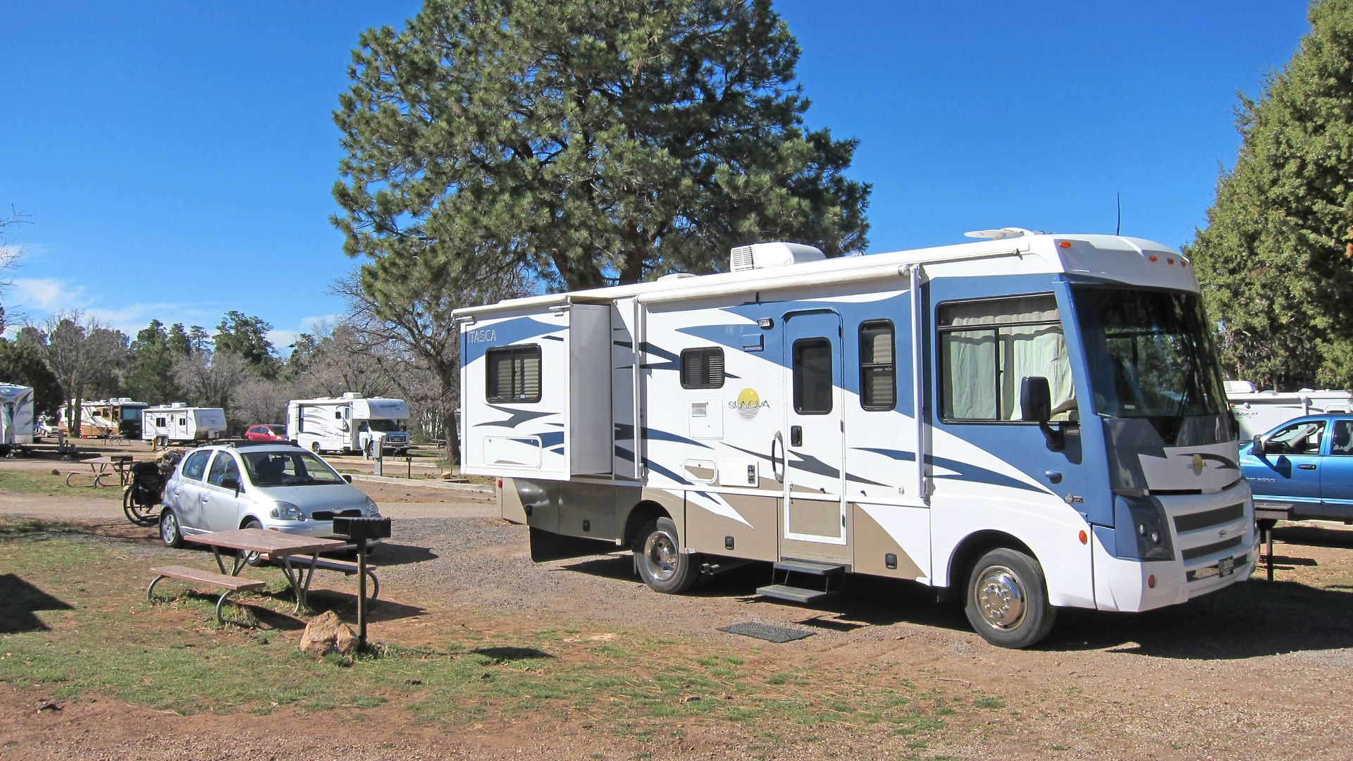 File:Motorhome for Modification.jpg