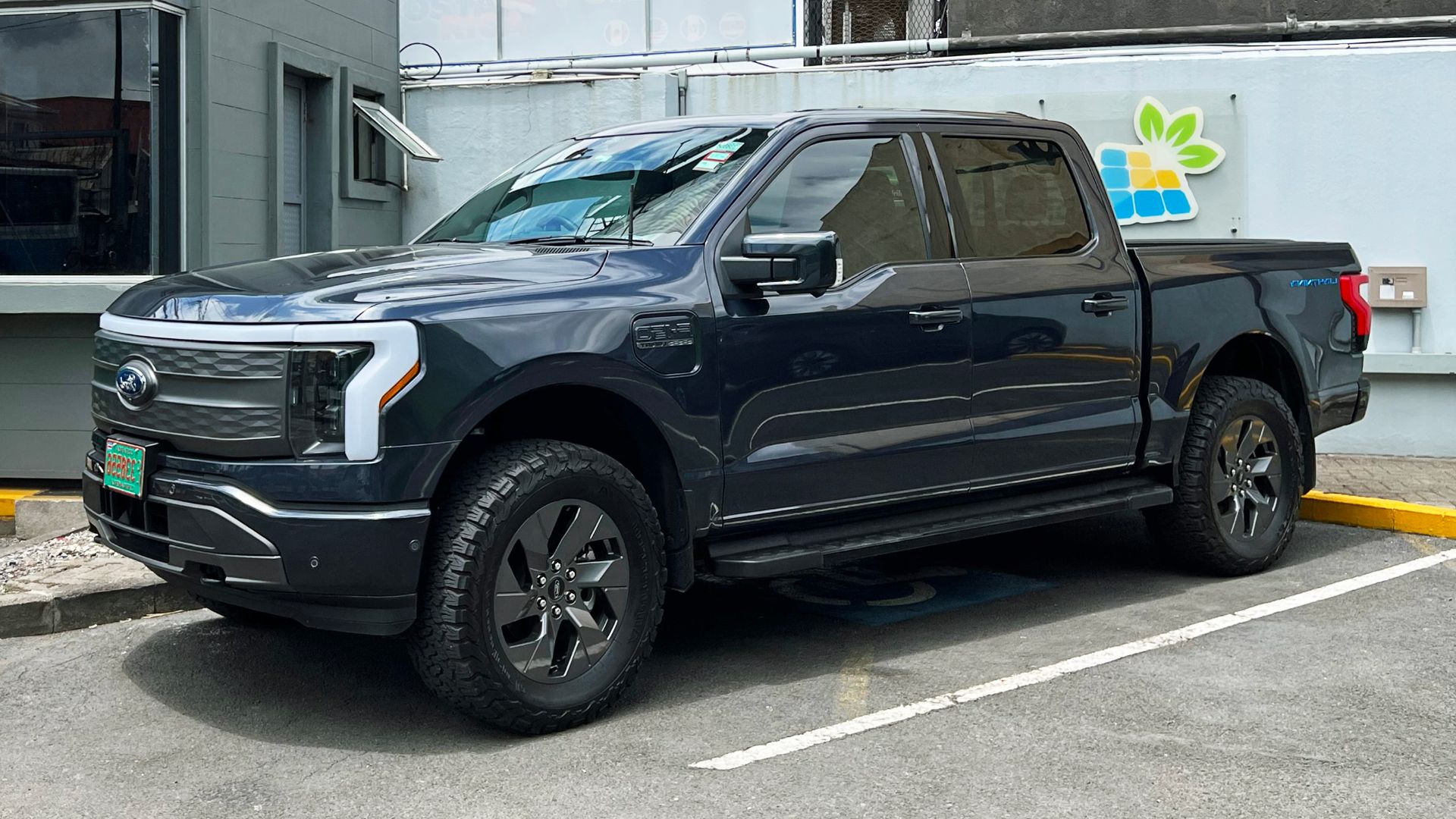 File:Ford F-150 Lightning CRI 05 2023 3639.jpg