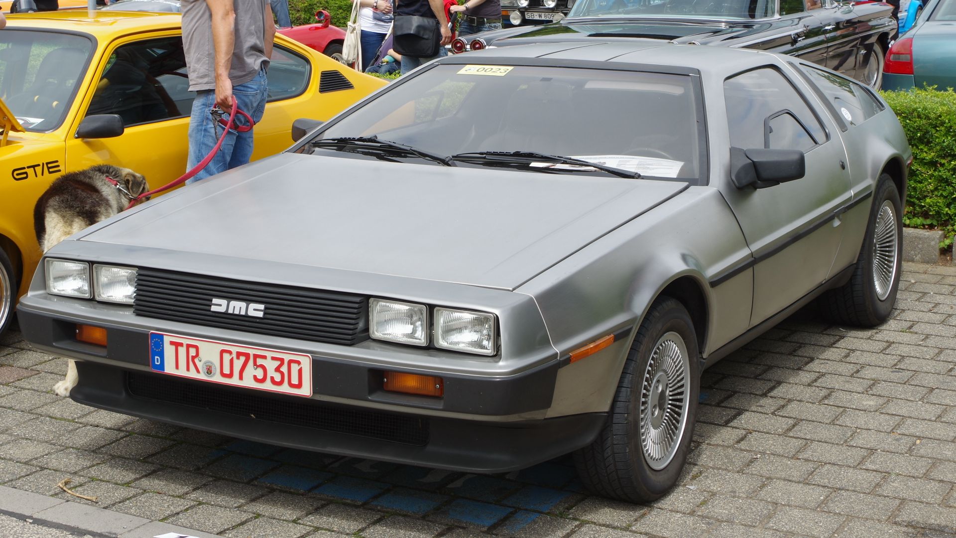 File:DeLorean DMC-12 BW 2017-07-16 15-08-14.jpg