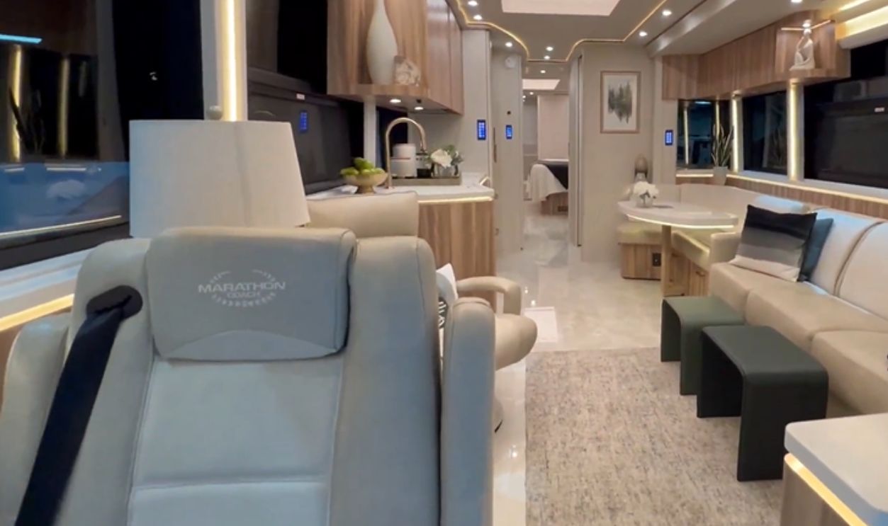 Marathon Coach (Prevost conversion)