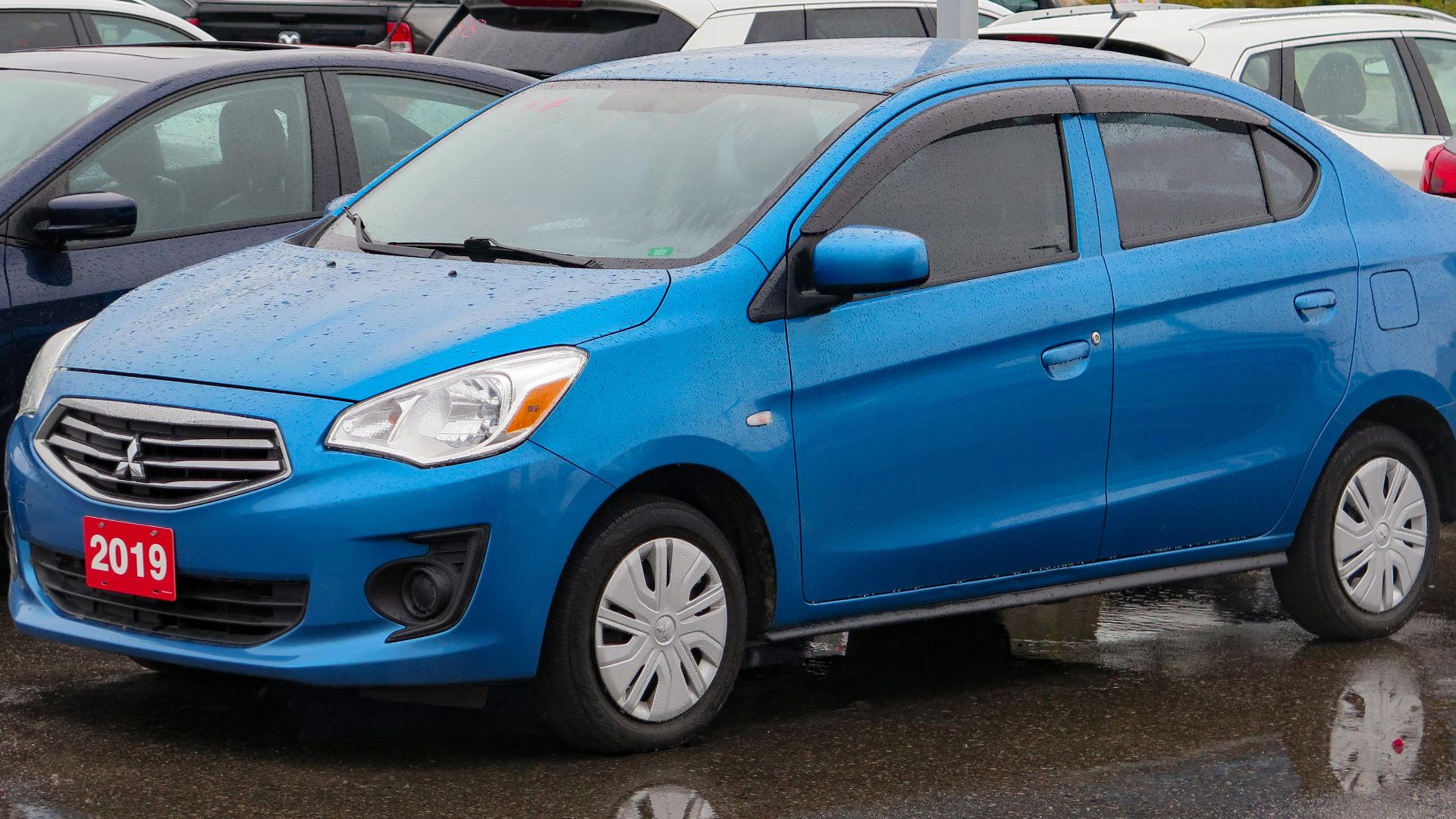 File:2019 Mitsubishi Mirage G4 ES in Sapphire Blue, Front Left, 10-09-2023.jpg