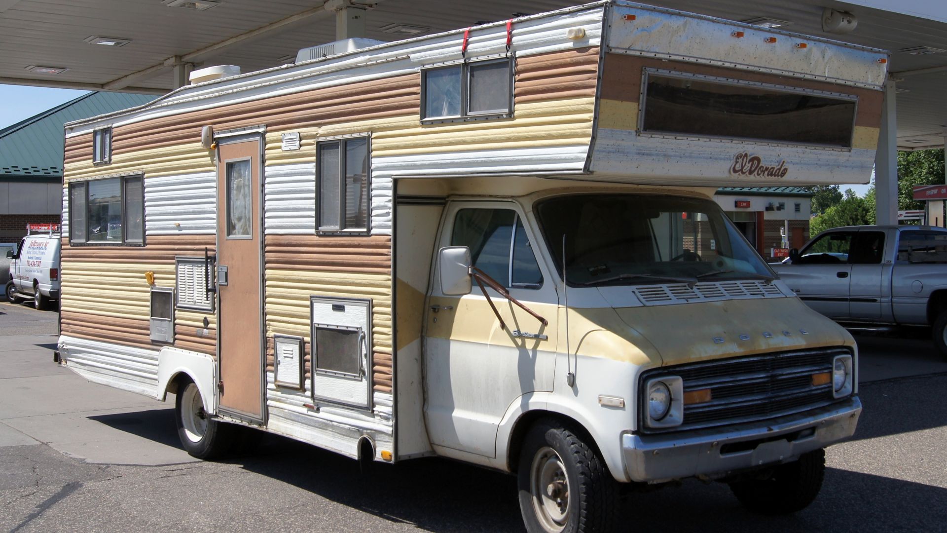 File:75 El Dorado RV with Dodge Tradesman Chassis & Cab (9340816889).jpg