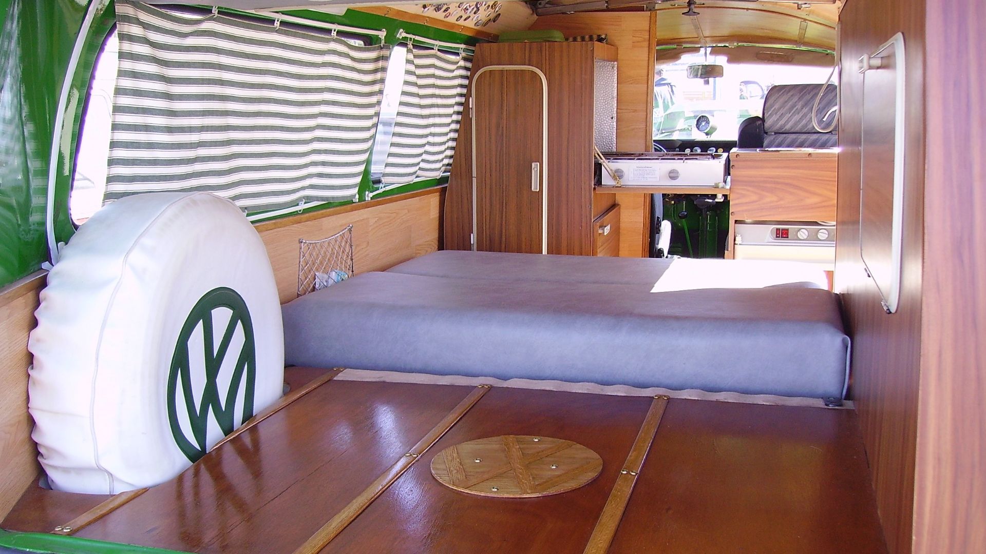 File:Volkswagen Type 2 camper-interior.jpg