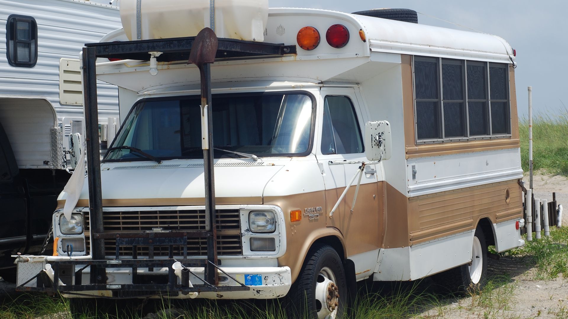 File:Core Banks vehicles - 2013-06 - 11.JPG