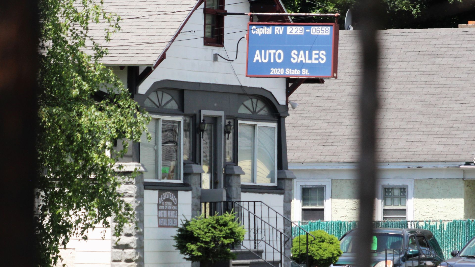 File:Capital RV Auto Sales in Schenectady, New York.jpg