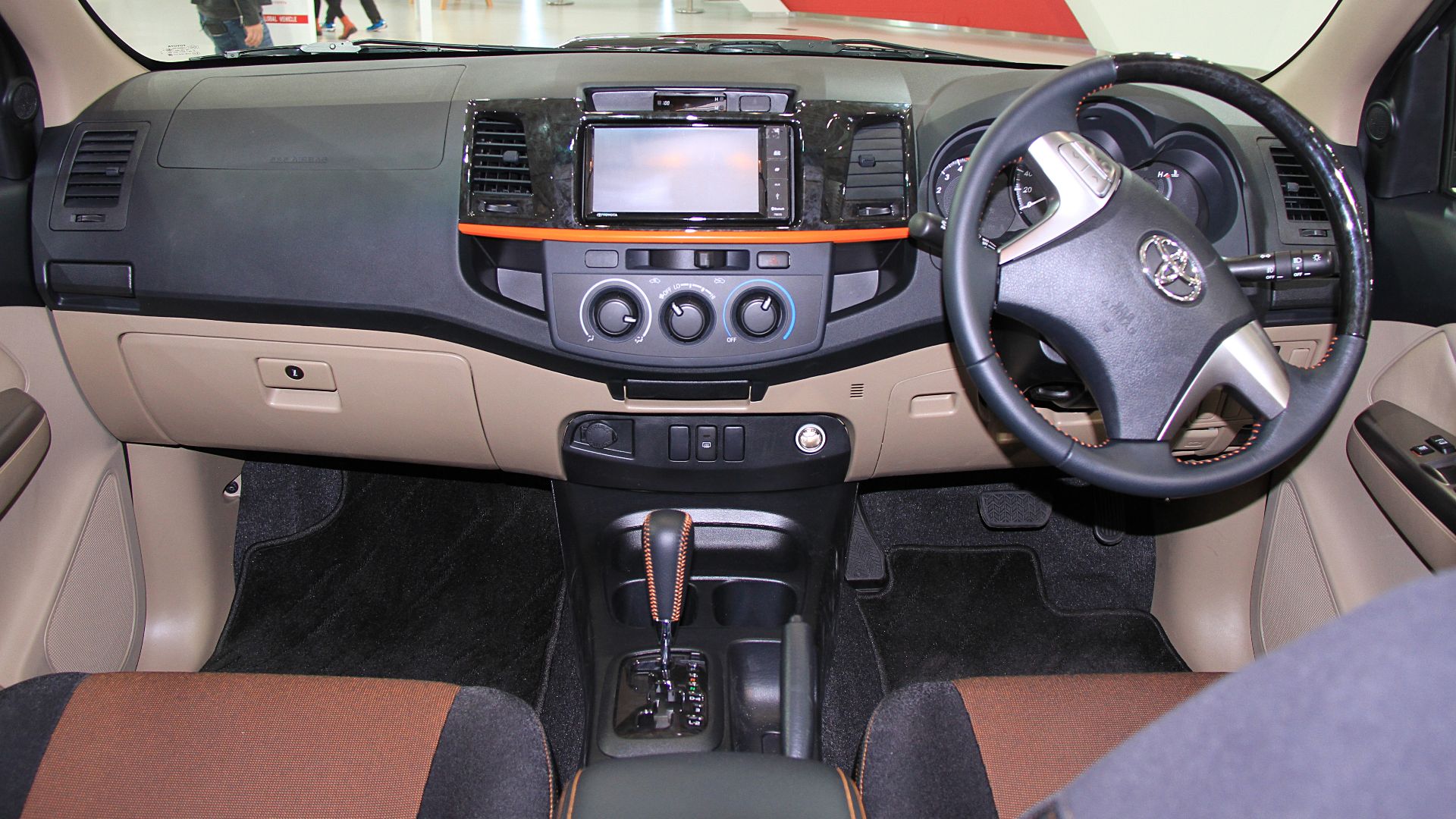 File:Toyota Hilux Vigo Champ TRD interior.jpg