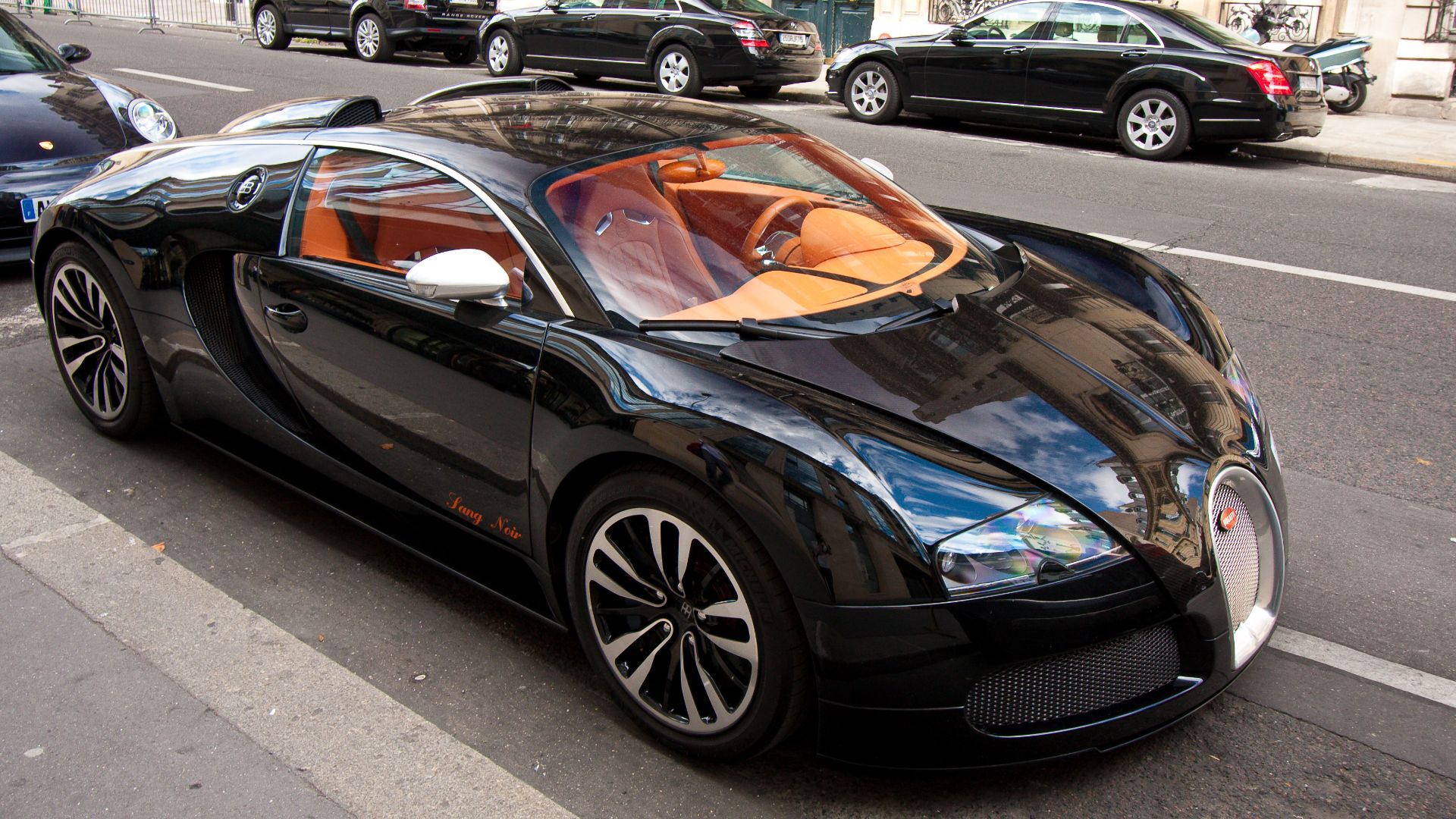 File:Bugatti Veyron sang noir.jpg
