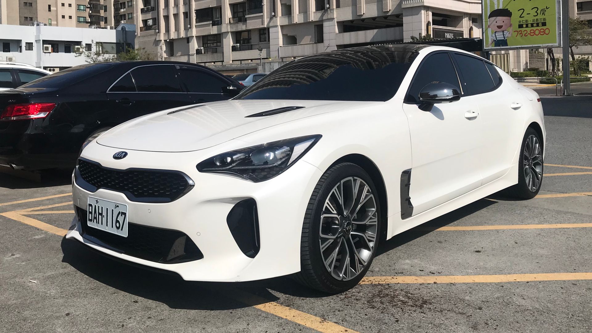 File:Kia Stinger 001.jpg