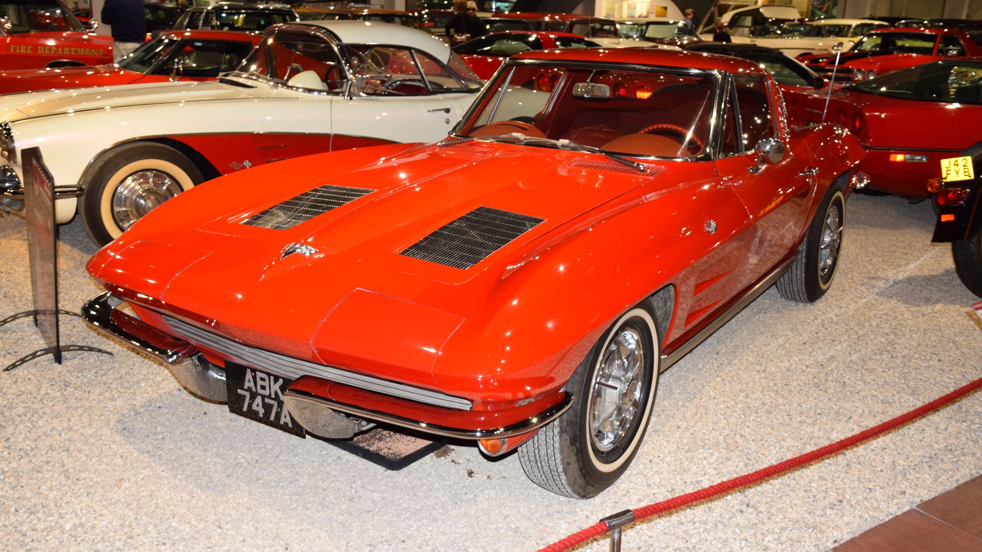 File:1963 Chevrolet Corvette Stingray (35241218585).jpg