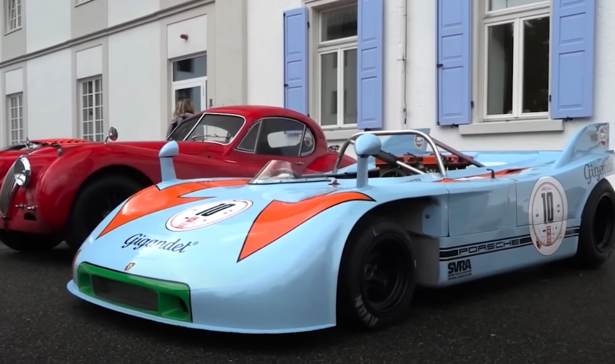 A Porsche Historian in a Comedian’s Body