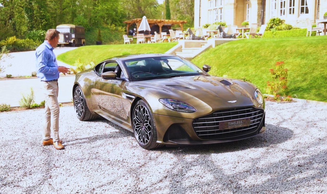 Gold DBS Superleggera