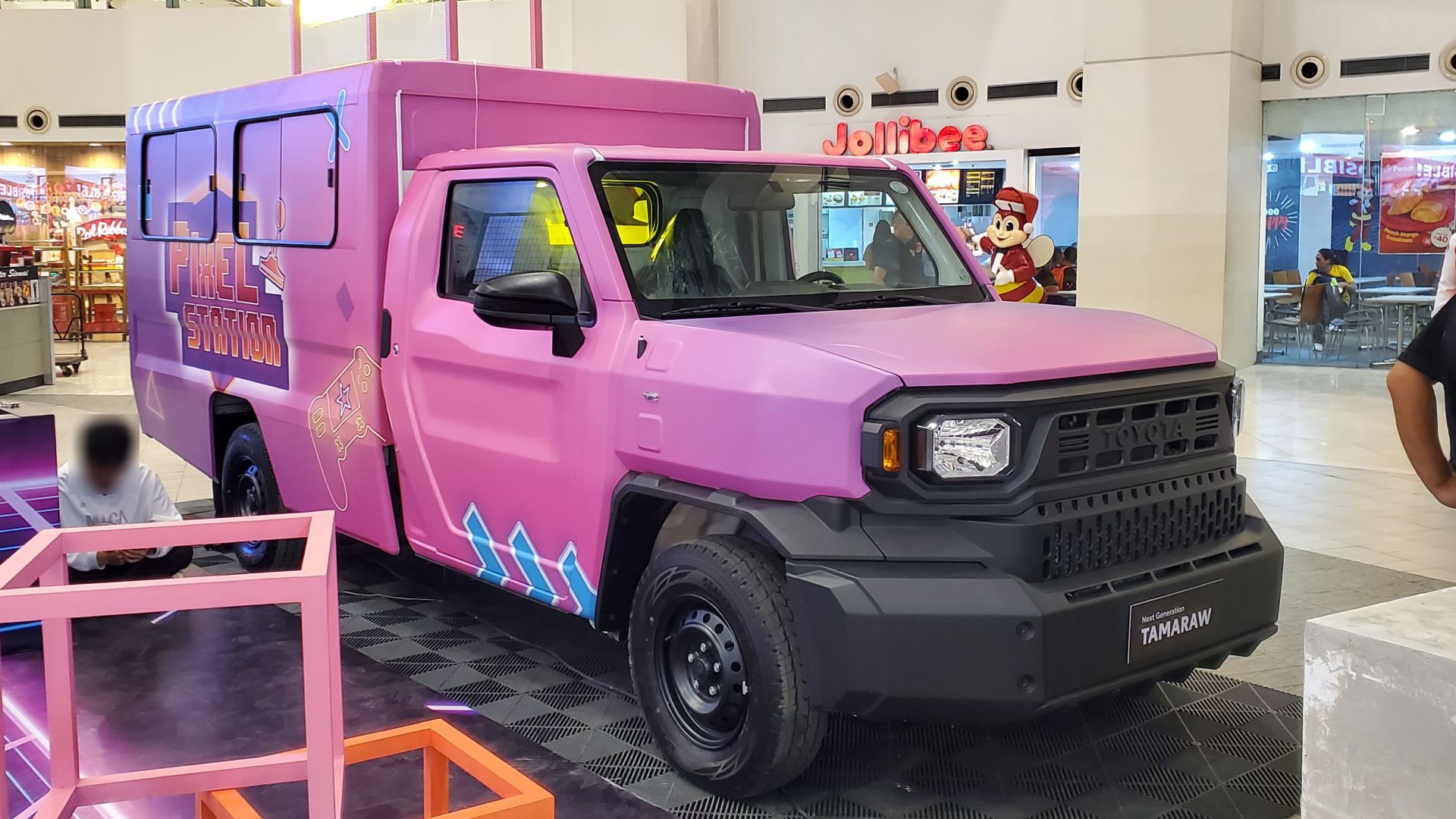 File:Toyota Tamaraw UV LWB.png