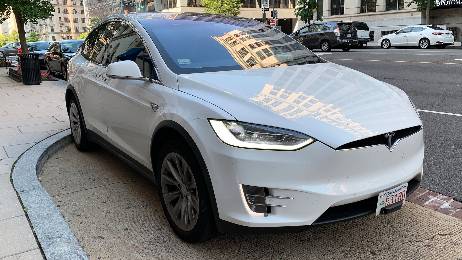 File:Tesla Model X DCA 06 2019 6370.jpg
