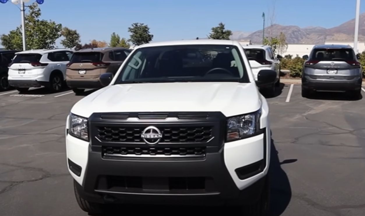 2025 Nissan Frontier S ($33,560)
