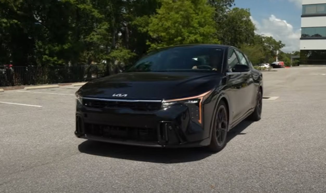 2025 Kia K4 GT-Line ($26,345–$29,245)